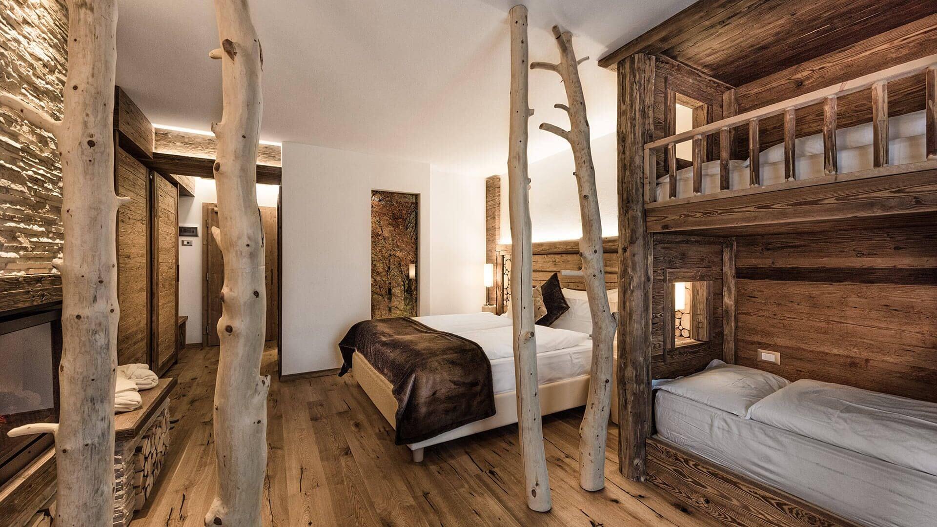 Romantic Plaza Hotel Madonna