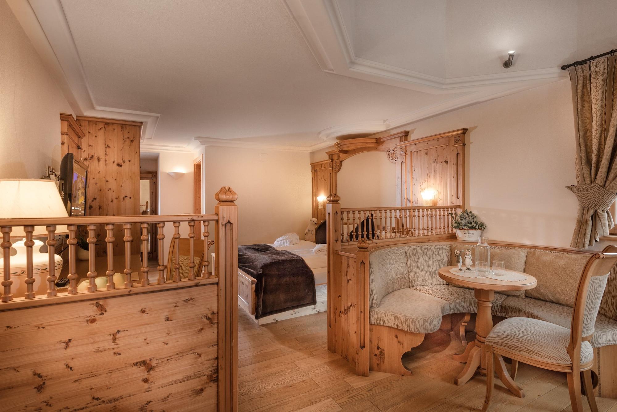 Hotel Romantic Plaza 4*
