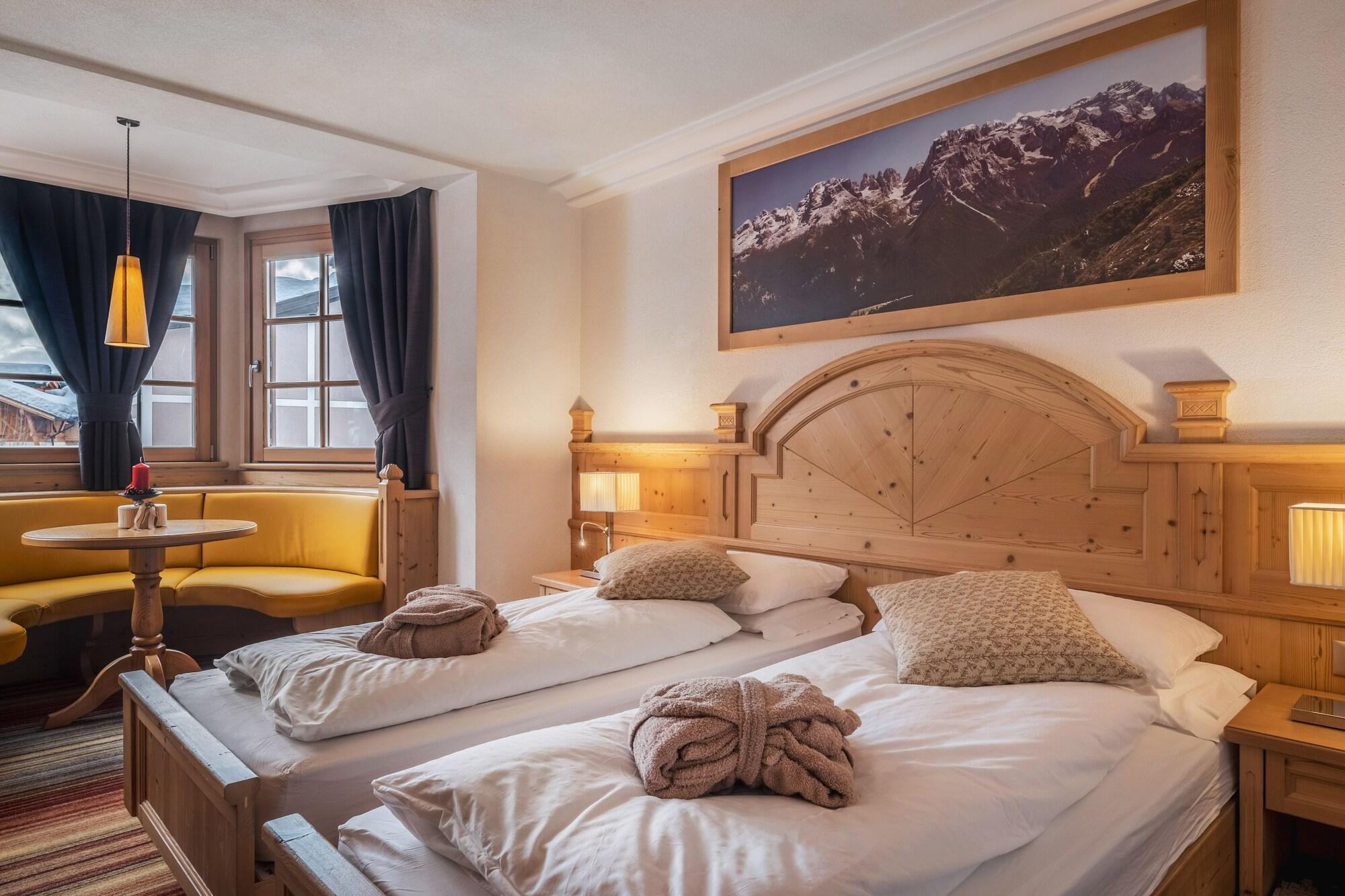 Hotel Romantic Plaza Madonna