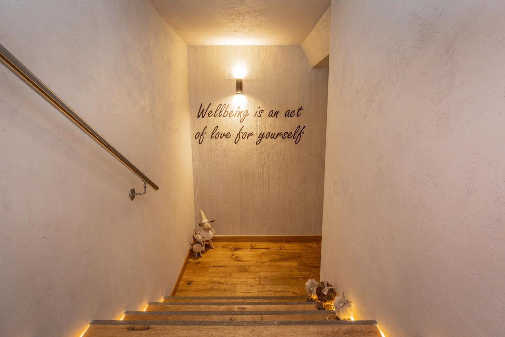 Hotel Romantic Plaza Madonna