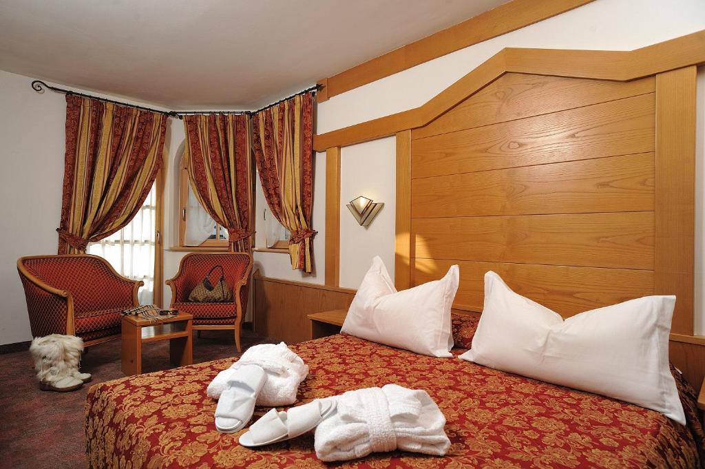 Romantic Plaza Hotel