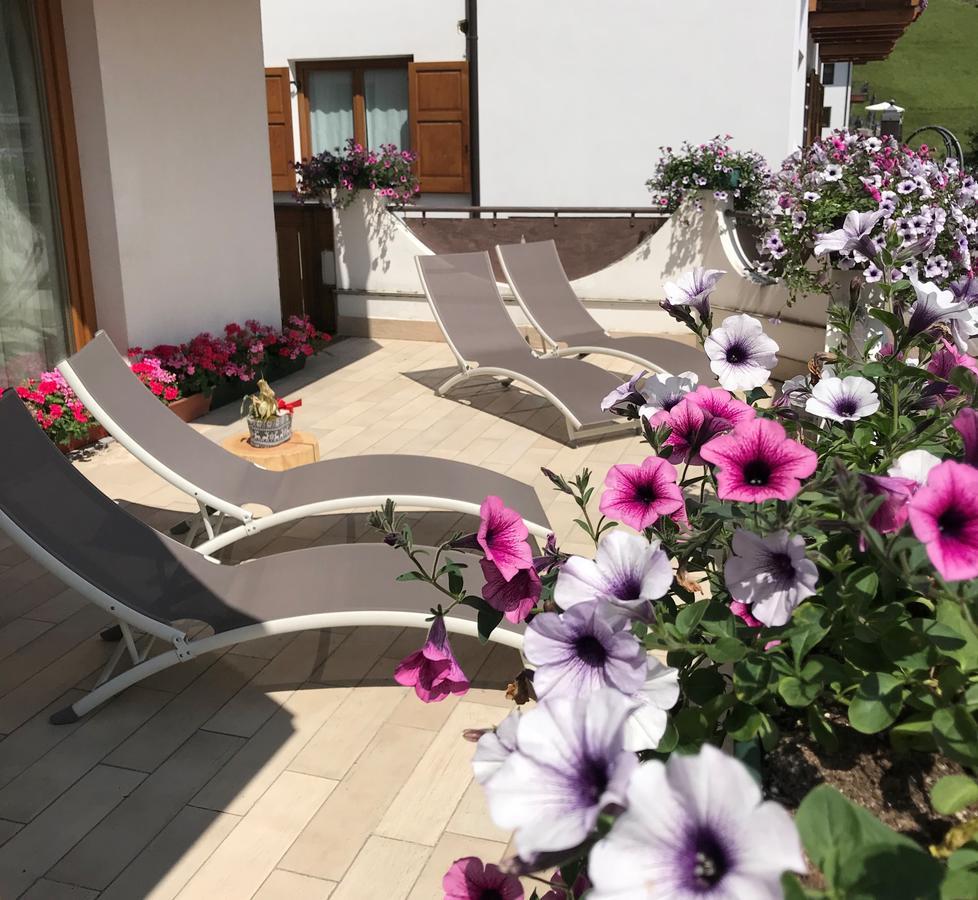 Romantic Plaza Hotel Madonna