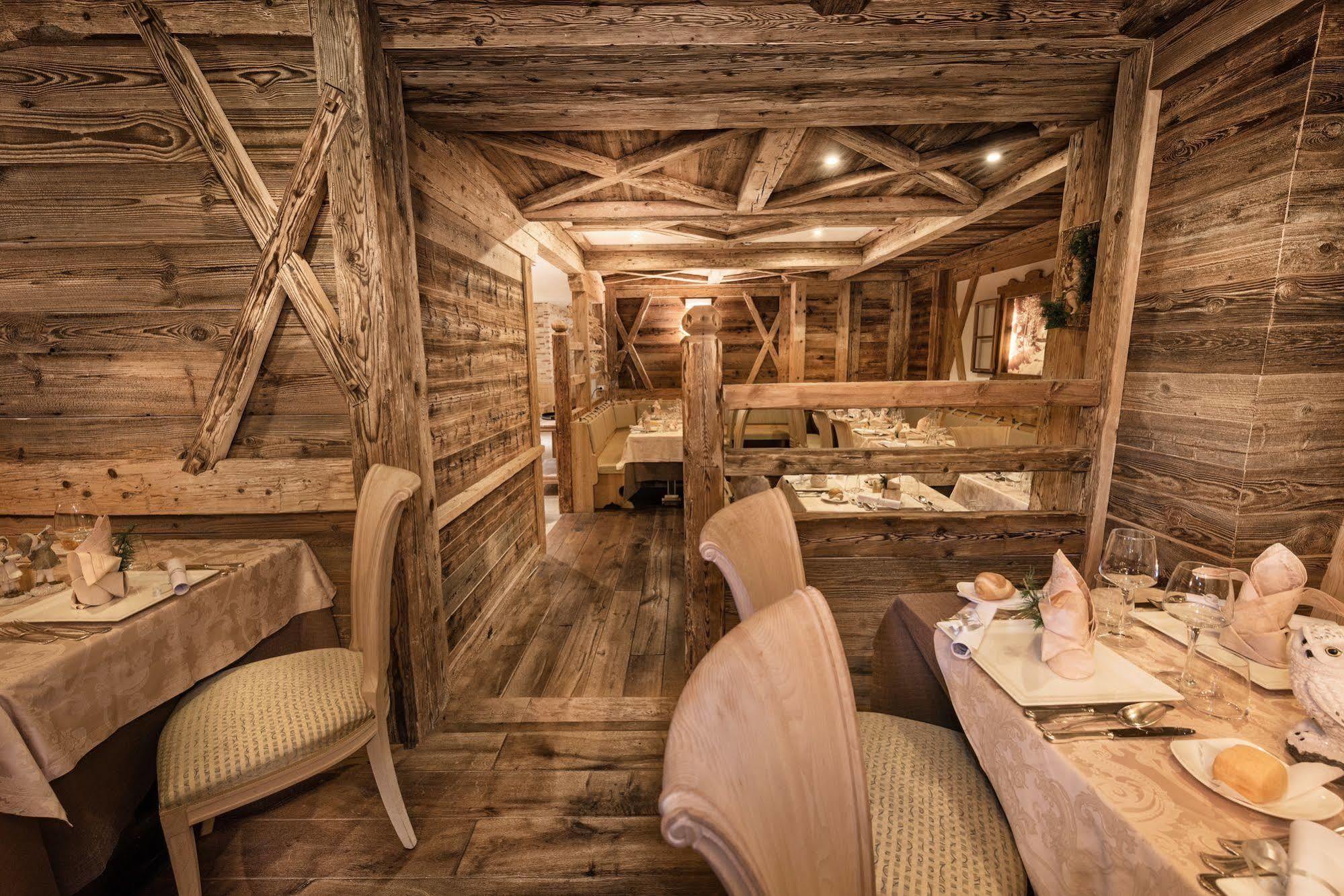 Romantic Plaza Hotel Madonna