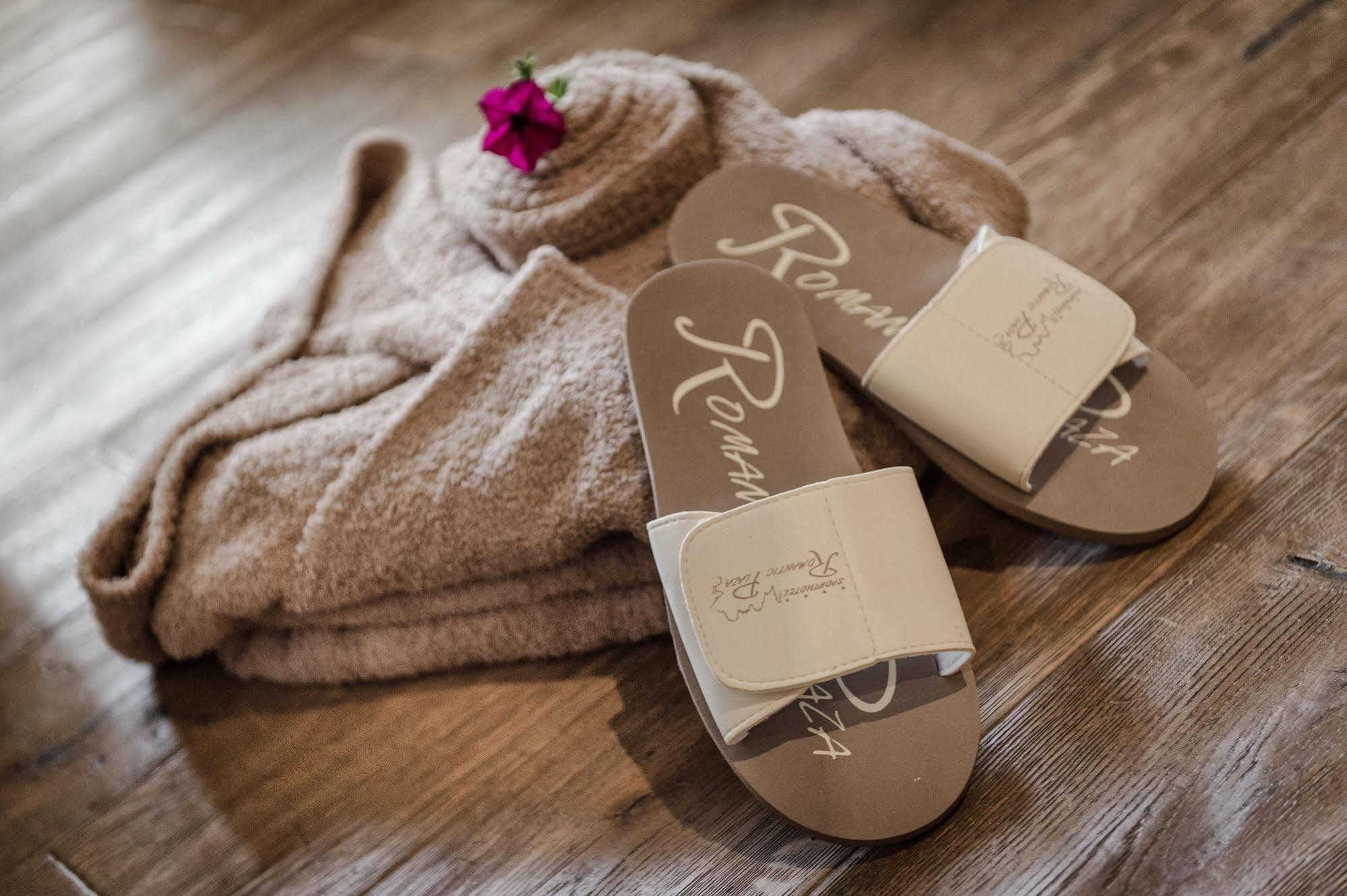 Romantic Plaza Hotel